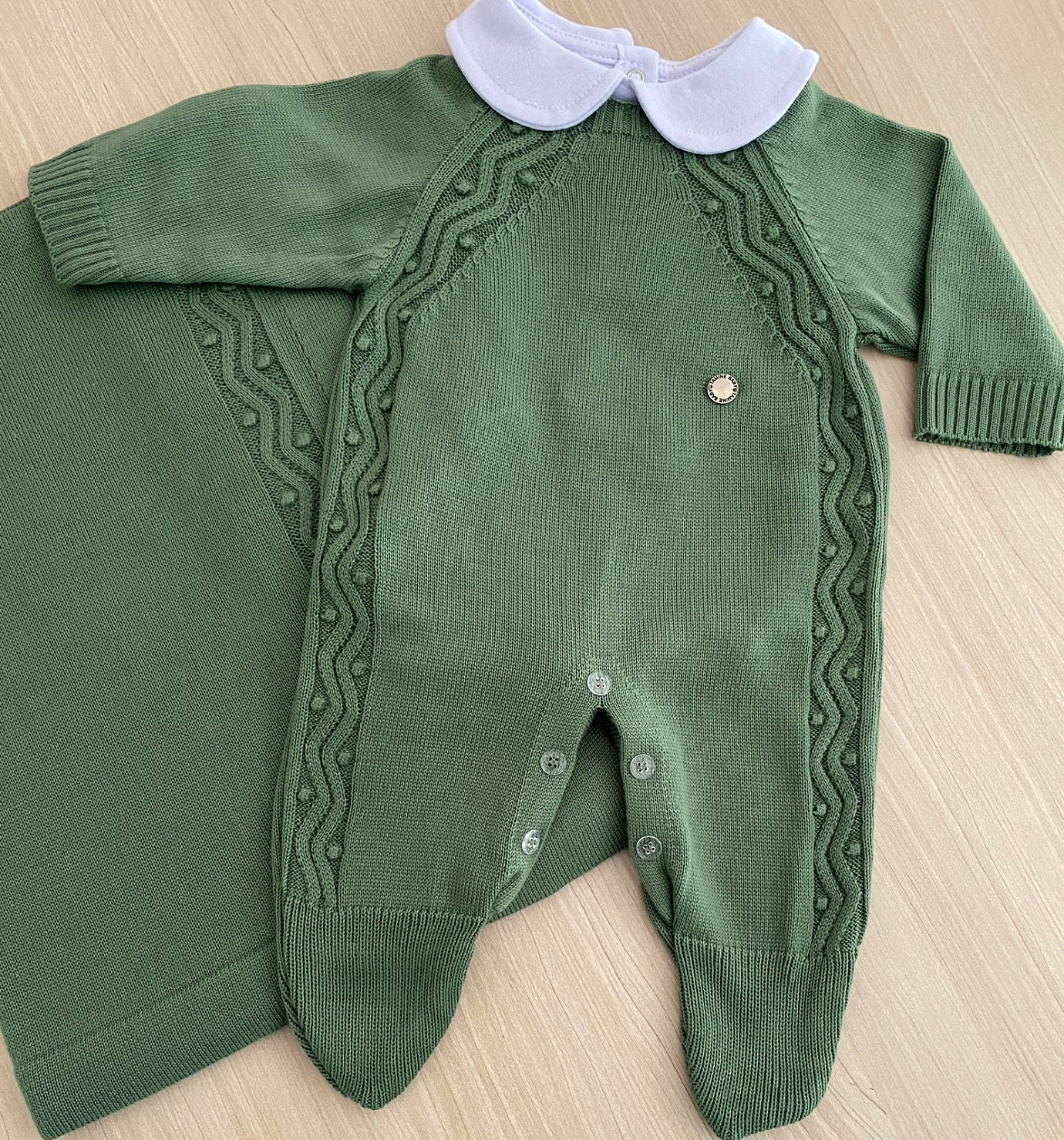 Saída Maternidade Tricot Bolotas