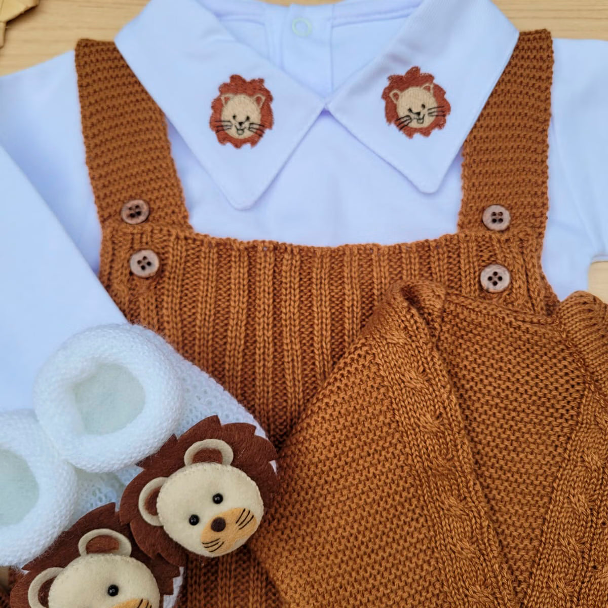 Saída Maternidade Tricot Logan