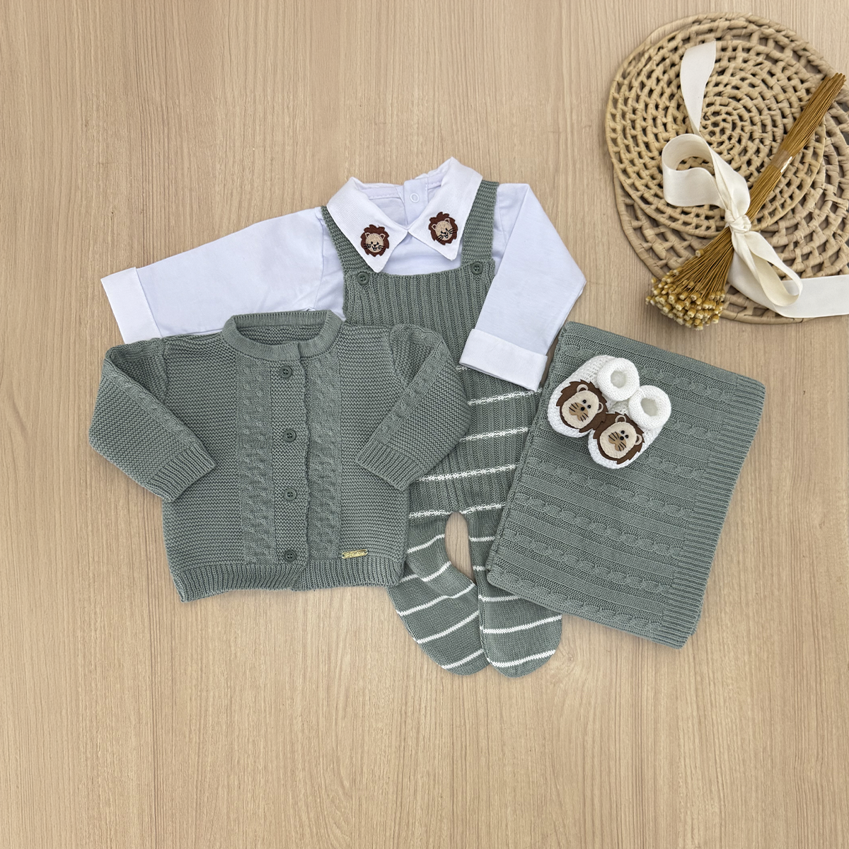 Saída Maternidade Tricot Logan