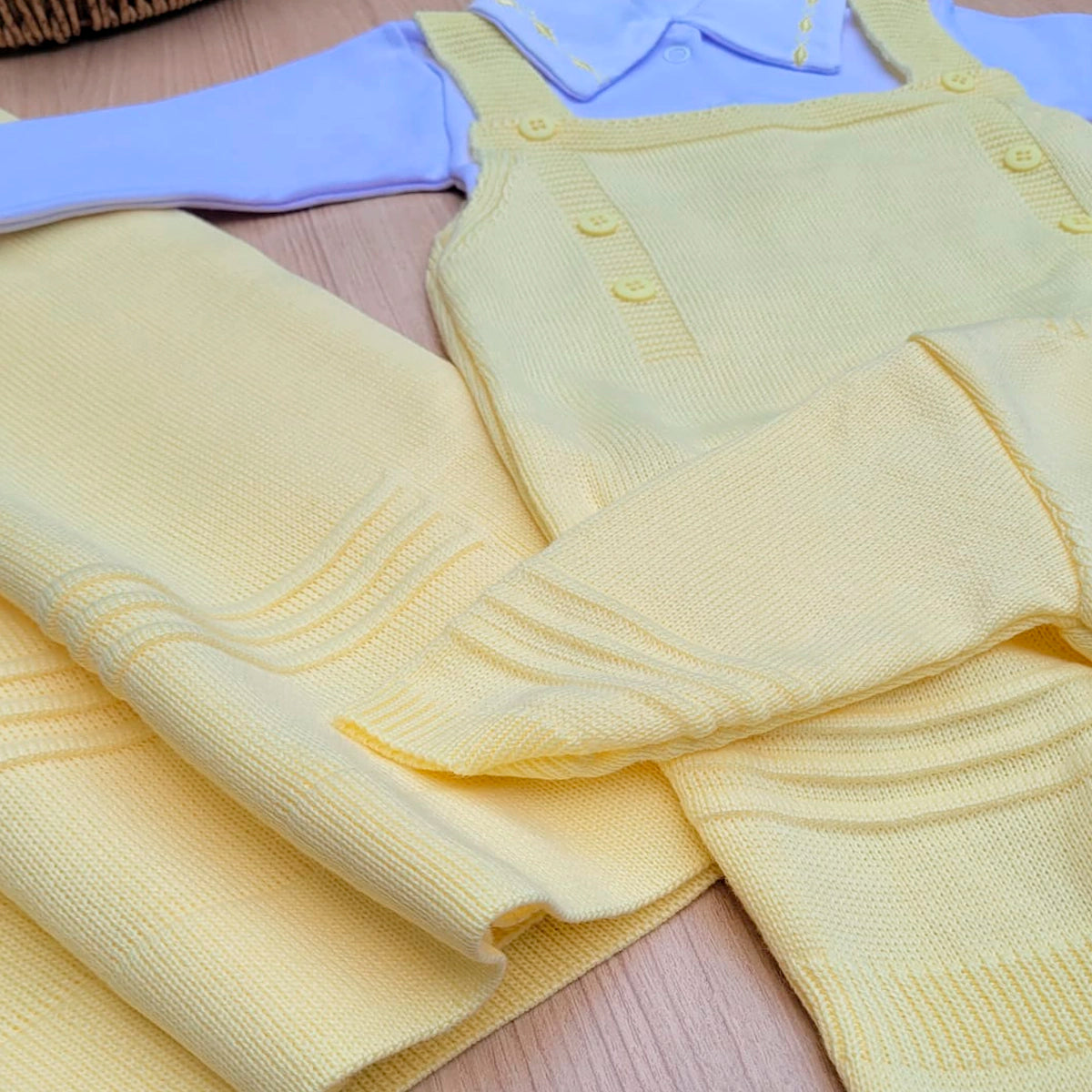 Saída Maternidade Tricot José