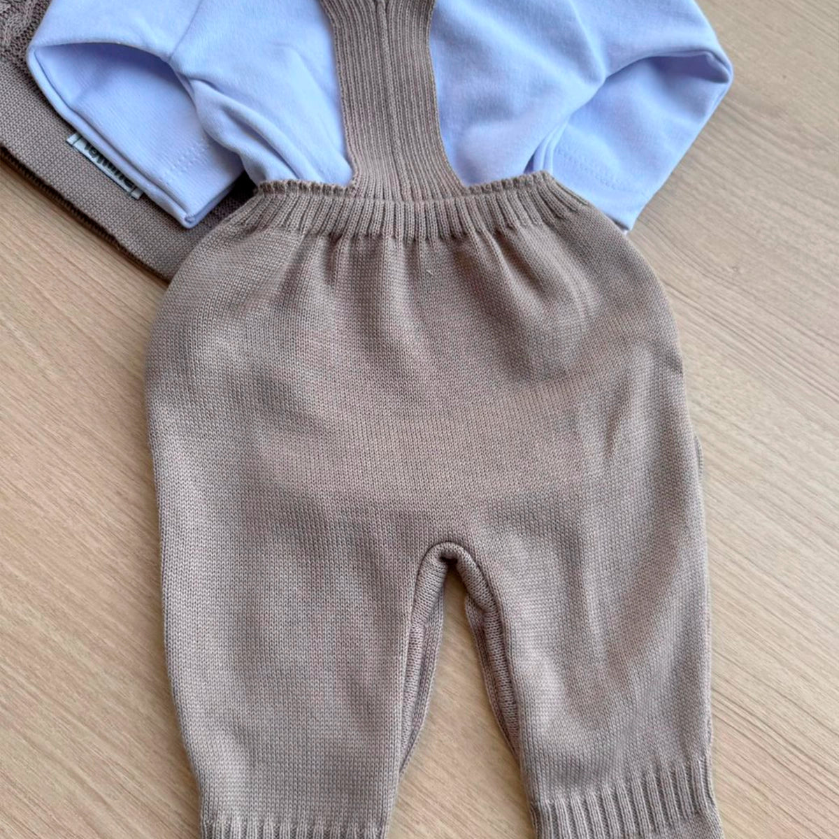Saída Maternidade Tricot Carlos Eduardo