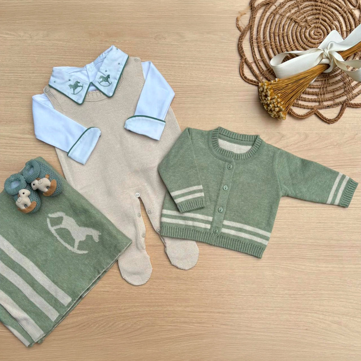 Saída Maternidade Tricot Hugo