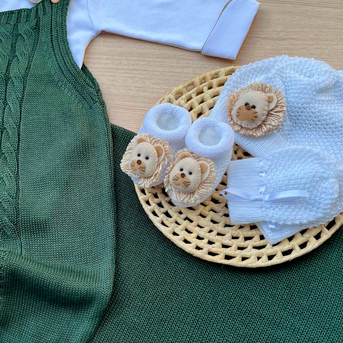 Saída Maternidade Tricot João