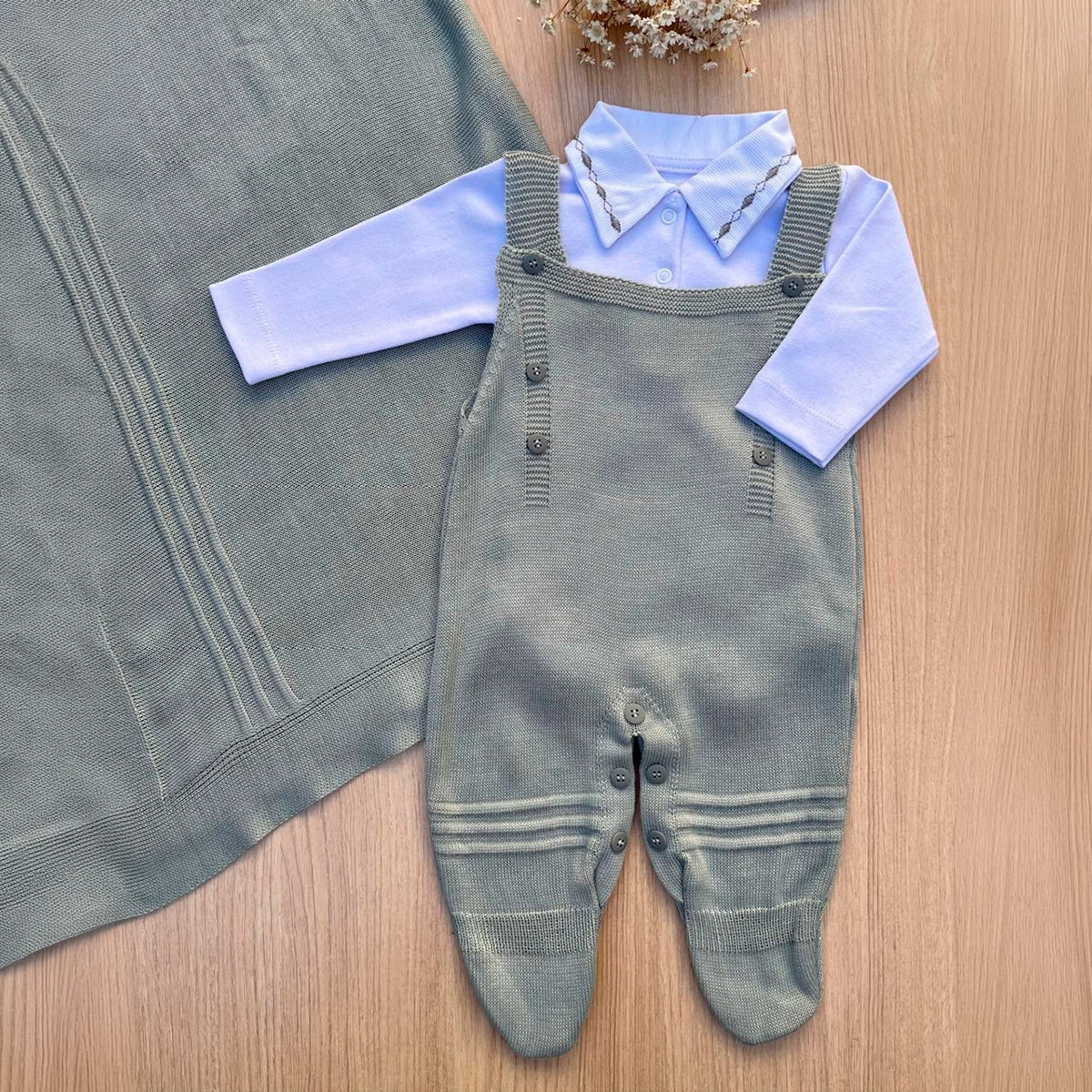 Saída Maternidade Tricot José