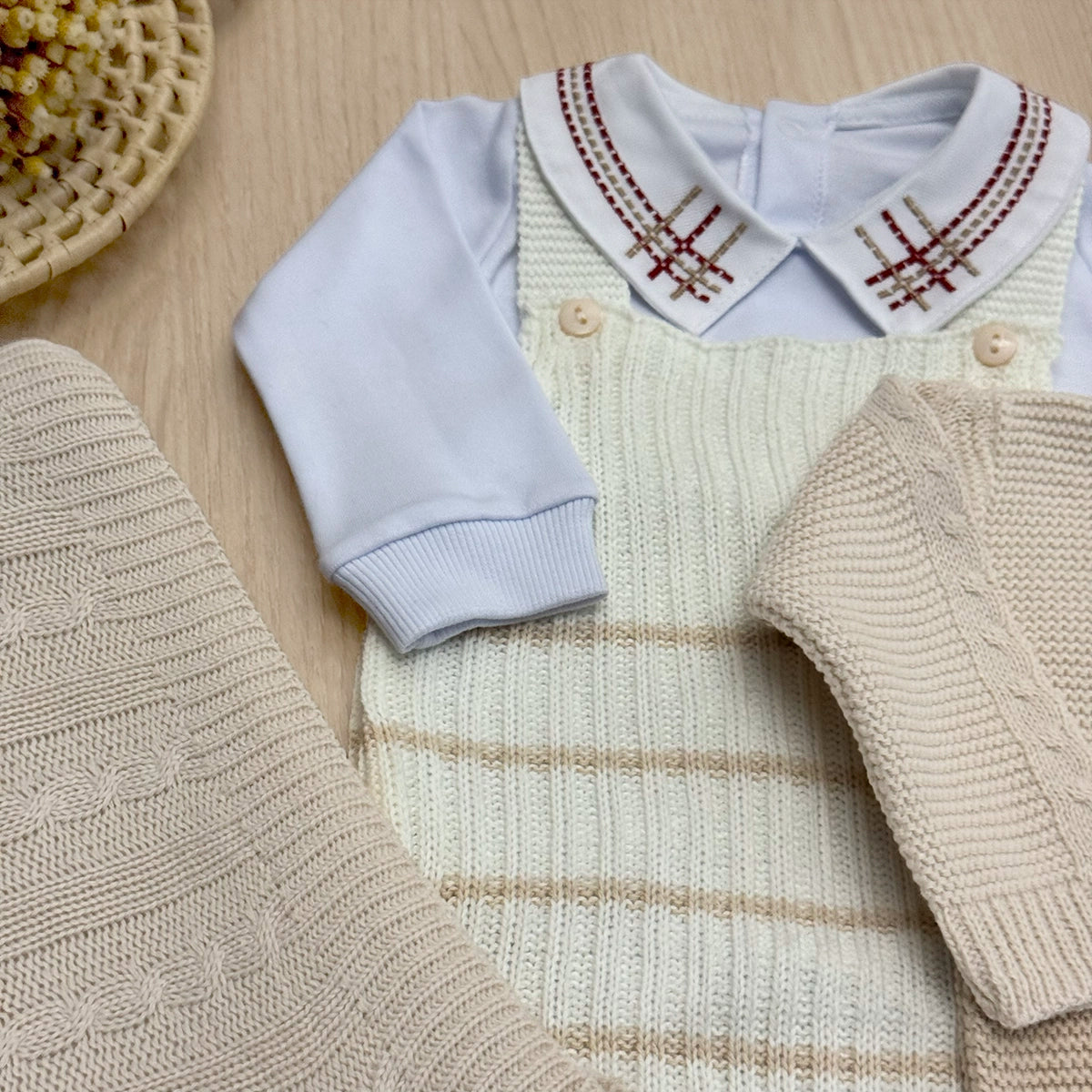 Saída Maternidade Tricot Vitor